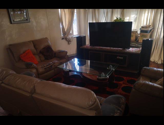 3 BEDROOM HOUSE FOR SALE IN ROSETTENVILLE